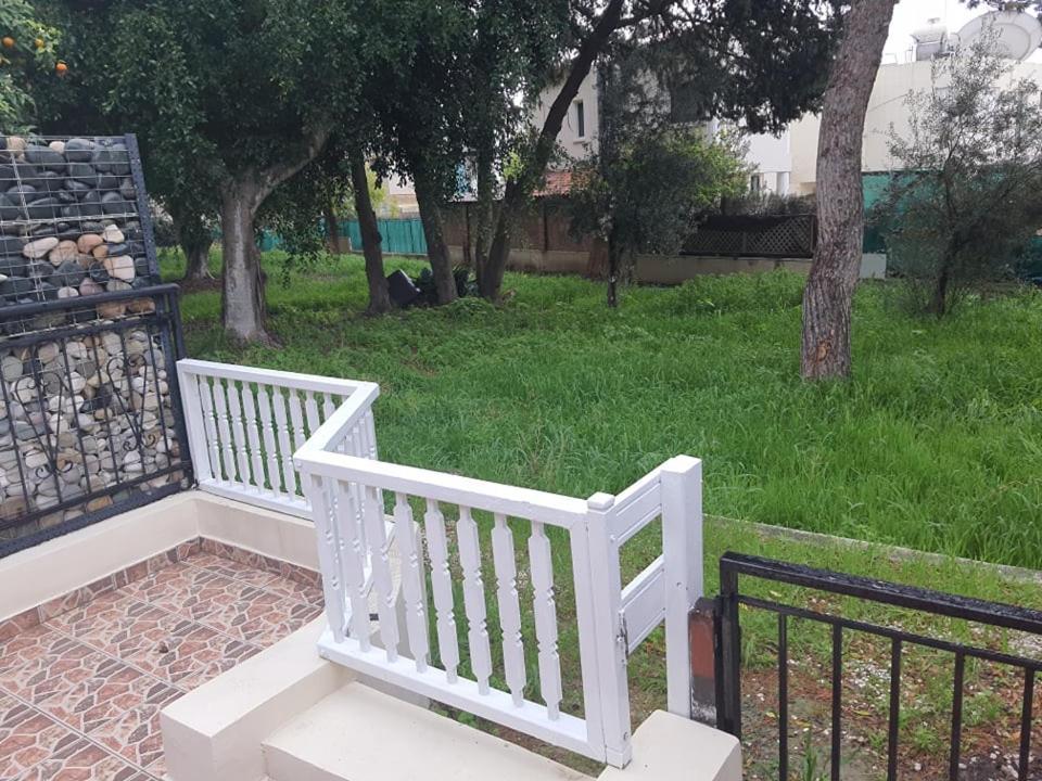 Lovely 2 Bedrooms In The Tourist Area In Paphos . Kültér fotó
